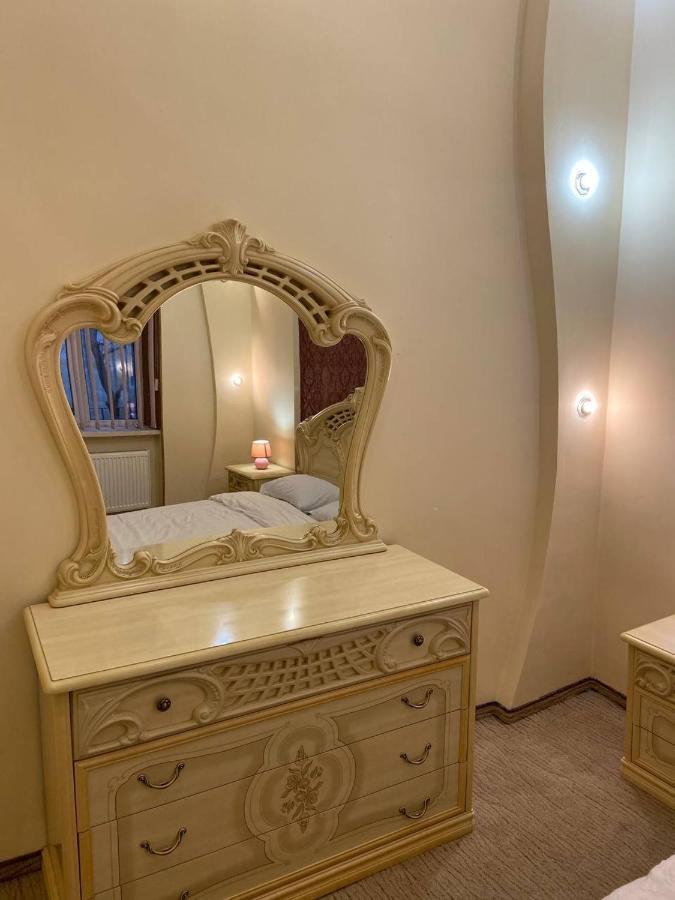 Apartment Veronica In Center Лвив Екстериор снимка
